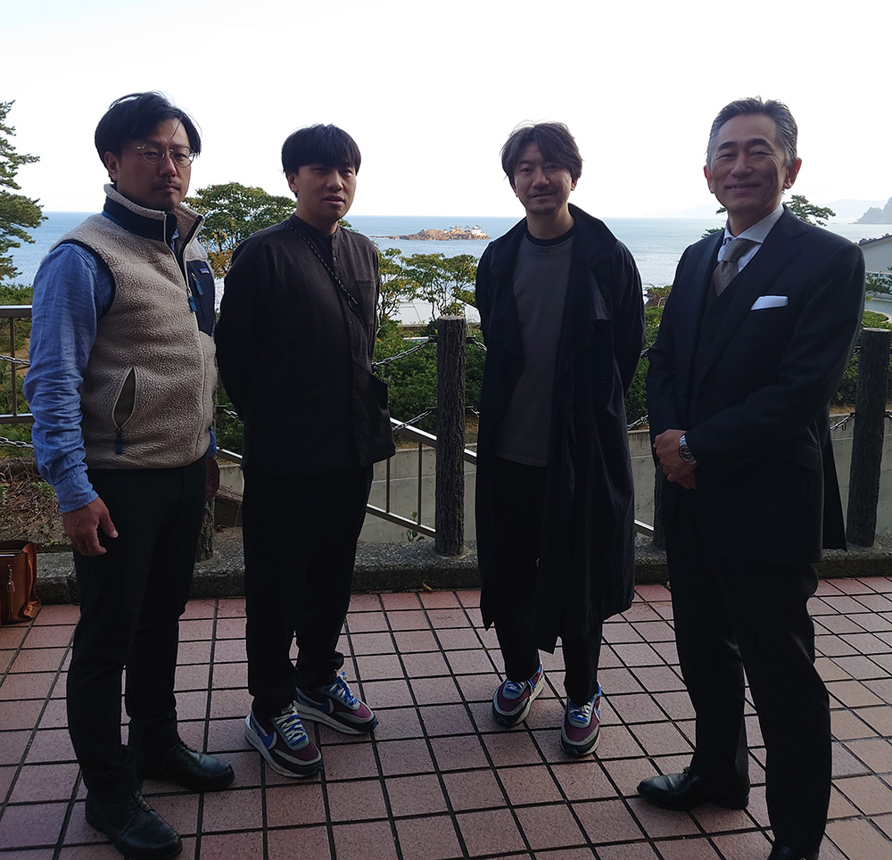 田淵金物ファームマート店 - 金波楼にて　左から　田淵、SAUNaiDEA石井さん、島田さん、今津社長