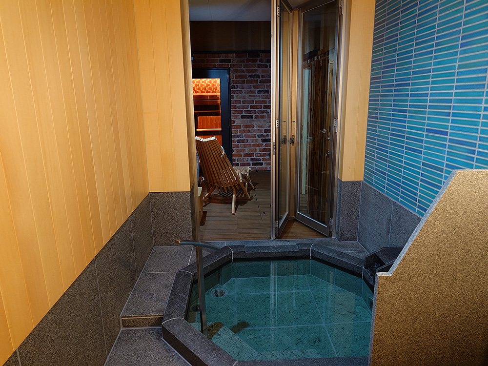 田淵金物ファームマート店 - 城崎温泉赤石屋旅館とこしえサウナ