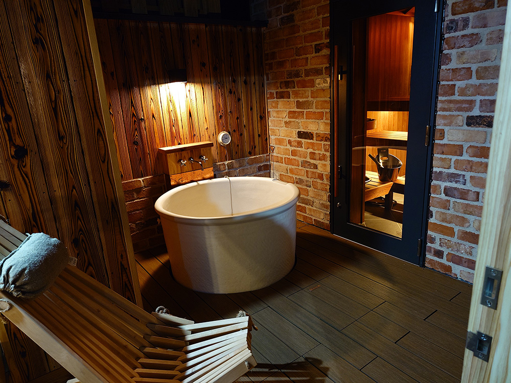 田淵金物ファームマート店 - 城崎温泉赤石屋旅館とこしえサウナ